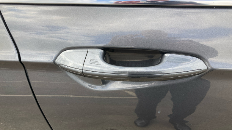 Ford Mondeo 2.0 Hybrid Titanium Edition 4dr Auto Hybrid Saloon